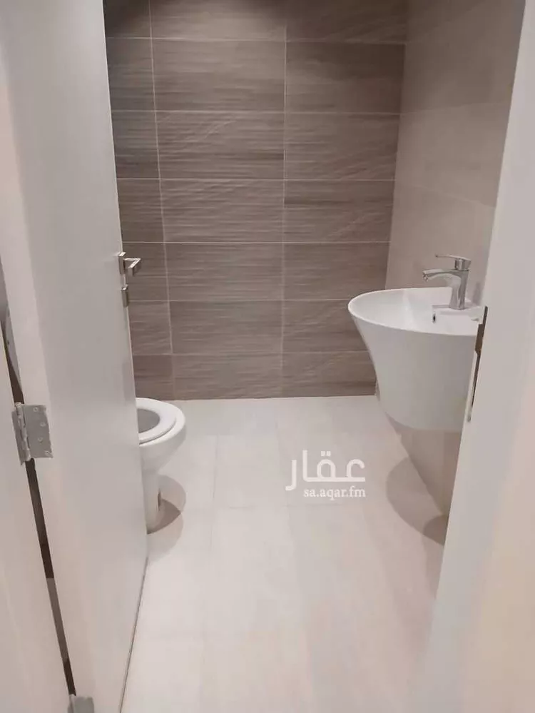 فيلا للإيجار في شارع عبدالله بن حبان, حي الرمال, مدينة الرياض, منطقة الرياض صورة 4