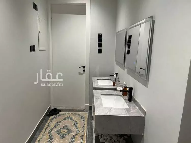 Floor for Sale in Riyadh Tuwaiq 8