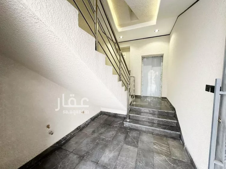 Floor for Sale in Riyadh Tuwaiq
