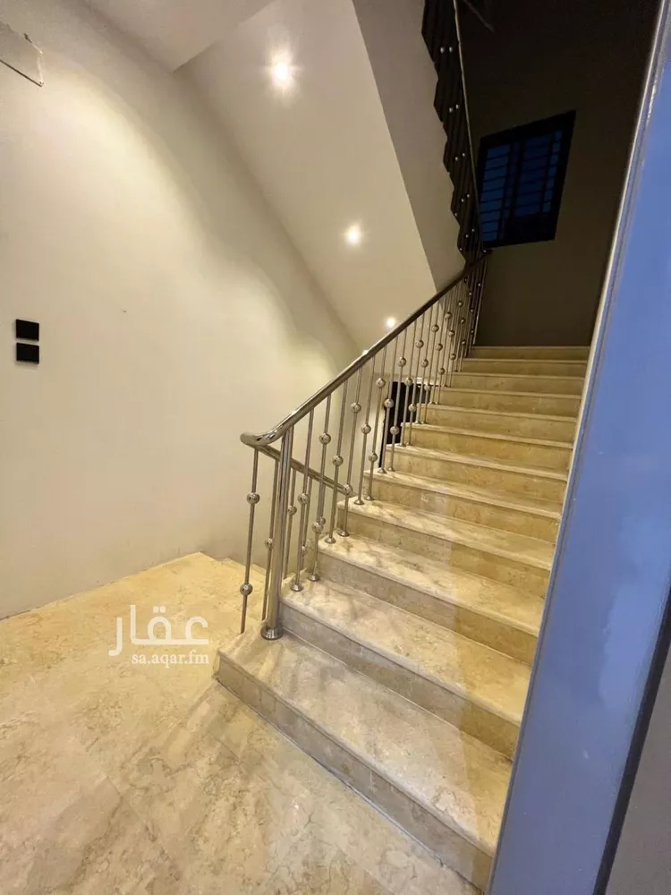 دور للبيع في شارع ابي القاسم التغلبي, حي ضاحية الإسكان, مدينة الطائف, منطقة مكة المكرمة صورة 2