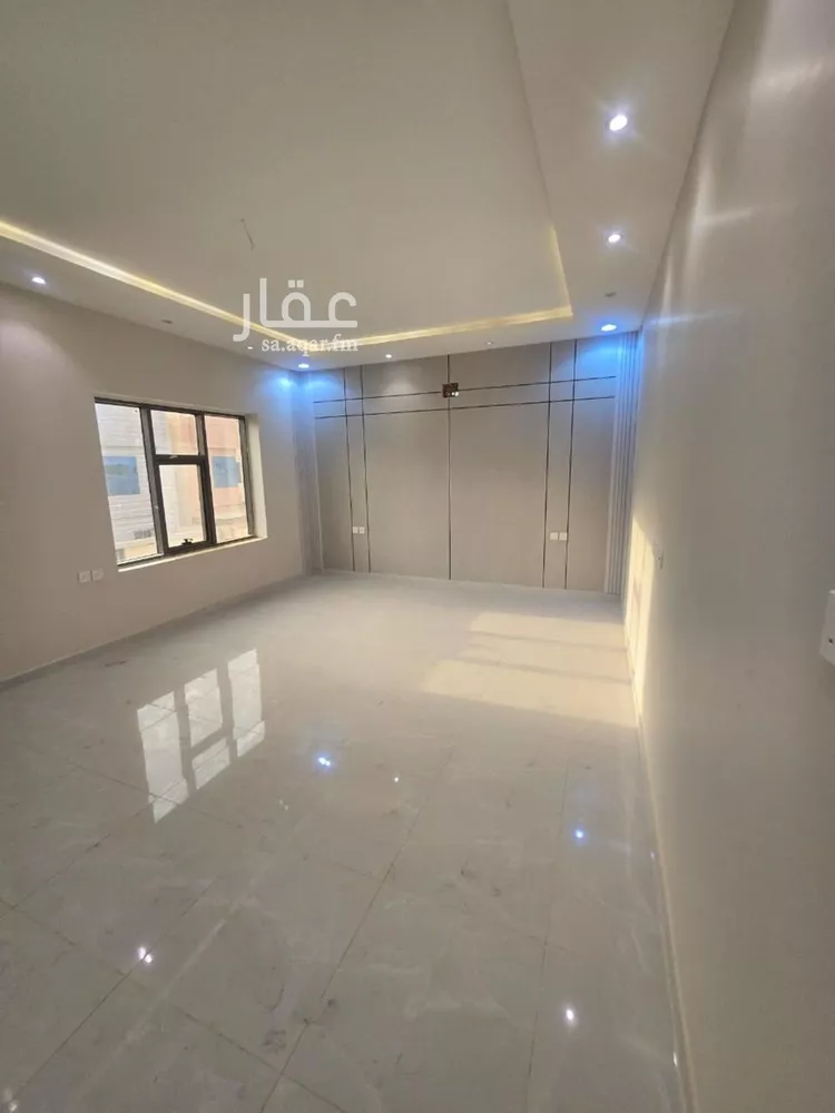 فيلا للبيع في شارع الزبرقان الشيباني, حي الروضة, مدينة جازان, منطقة جازان صورة 4