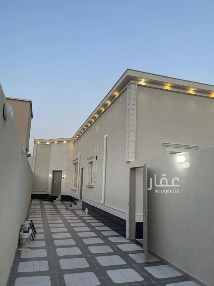 دور للبيع في شارع برزة, حي الأمير سلطان, مدينة بيشه, منطقة عسير صورة 4