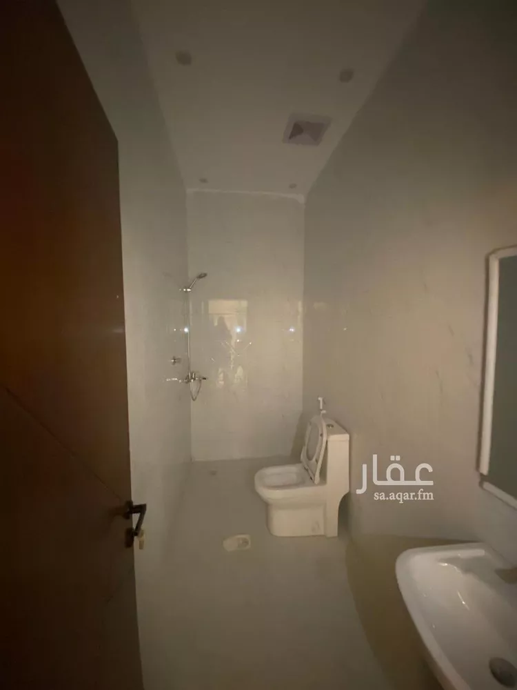 فيلا للبيع في شارع عمر ابن عبدالقادر مفتي, حي الفروسية, مدينة جدة, منطقة مكة المكرمة صورة 2