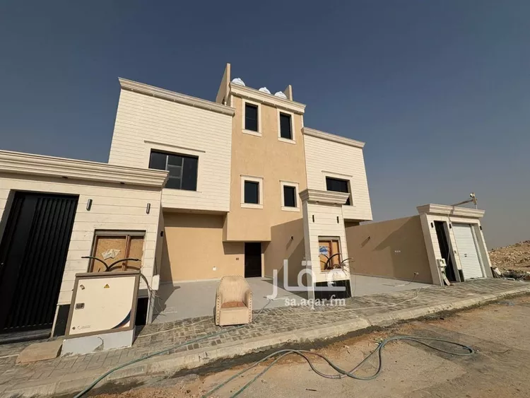 دور للبيع في شارع أبي الحسن بن الجوزي, حي عكاظ, مدينة الرياض, منطقة الرياض صورة 5