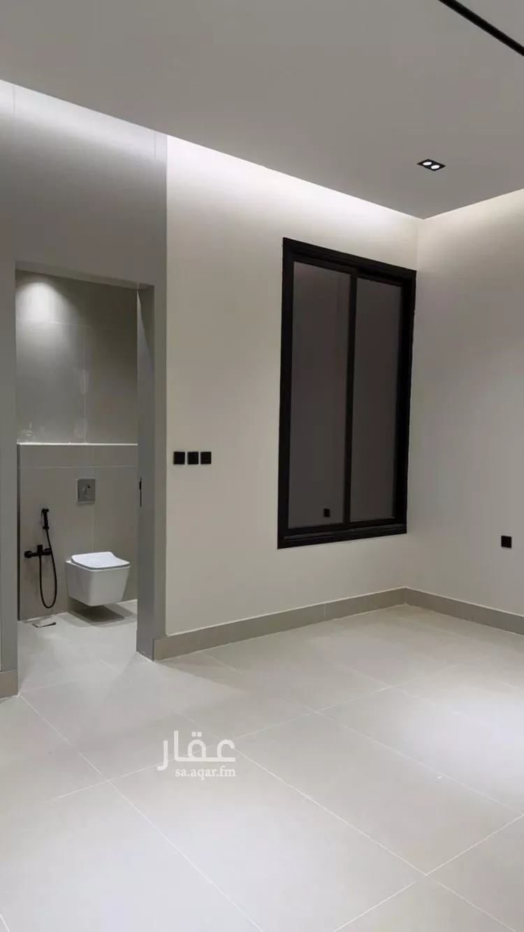 Floor for Sale in Riyadh Al Janadriyah صورة 3