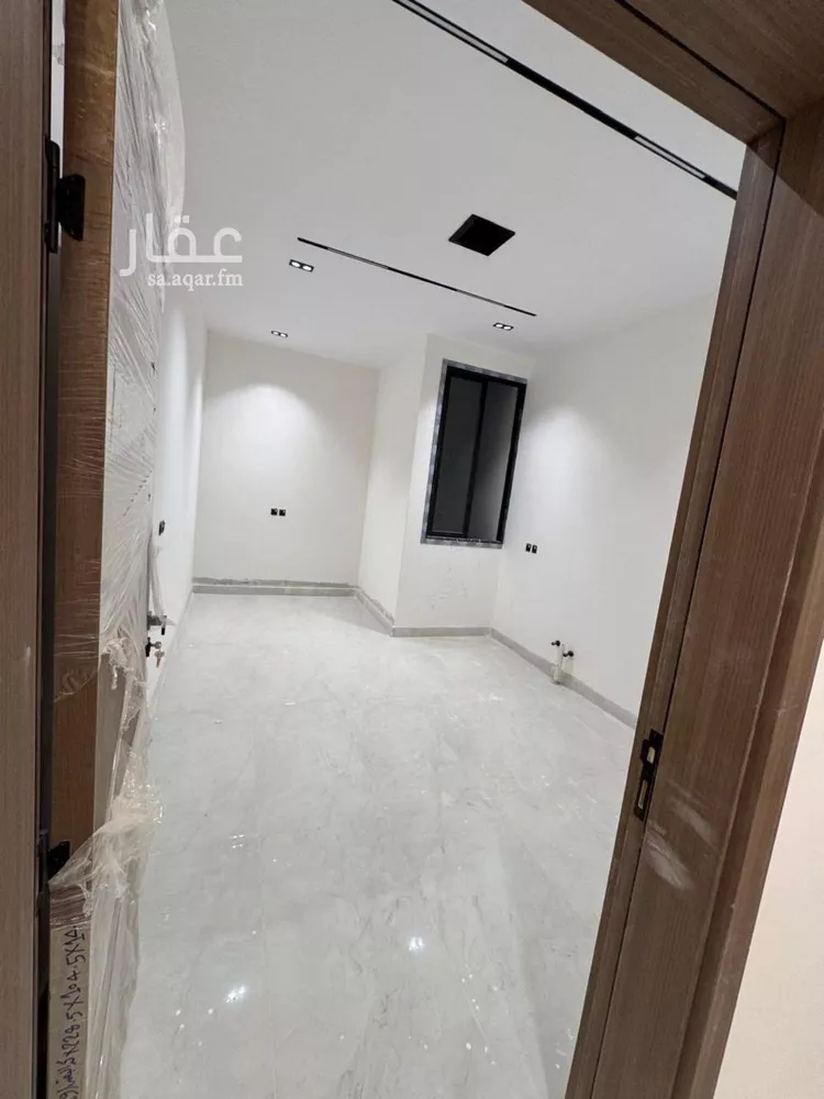 دور للبيع في شارع هشام بن العاص, حي السعادة, مدينة الرياض, منطقة الرياض 6