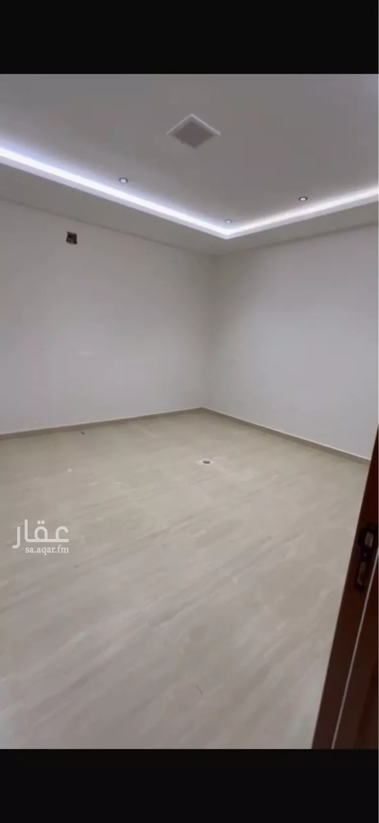 Floor for Sale in Riyadh Okaz 7
