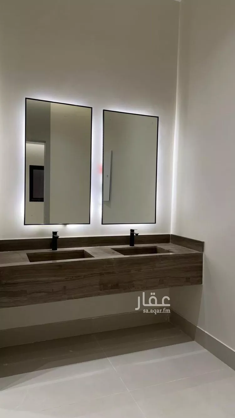 Floor for Sale in Riyadh Al Janadriyah صورة 2