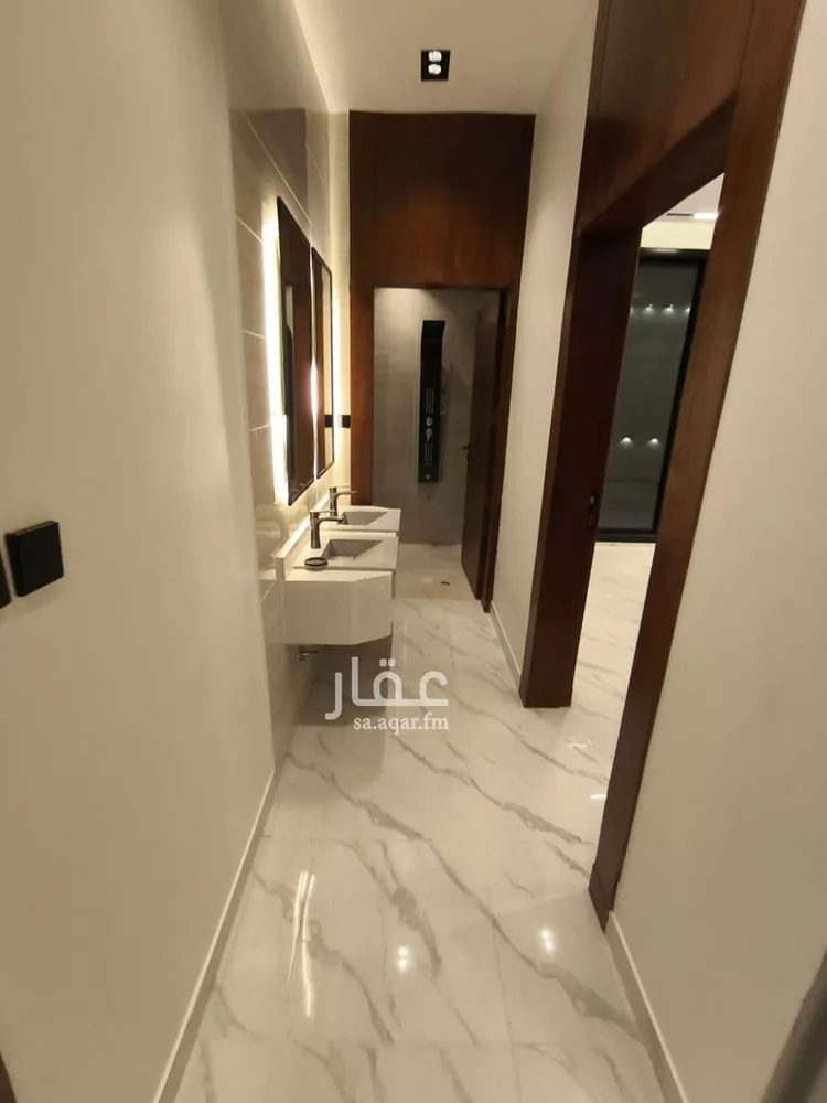 دور للبيع في شارع رقم 43, حي الندوة, مدينة الرياض, منطقة الرياض صورة 3