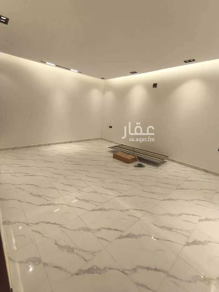 دور للبيع في شارع رقم 49, حي الندوة, مدينة الرياض, منطقة الرياض صورة 4
