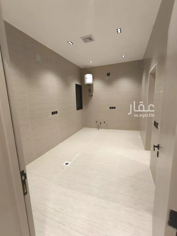 دور للبيع في شارع رقم 39, حي الندوة, مدينة الرياض, منطقة الرياض صورة 2