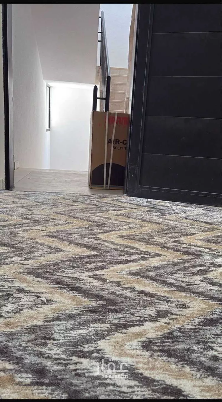 دور للبيع في شارع الشوبك ، حي السعادة ، الرياض ، منطقة الرياض صورة 3