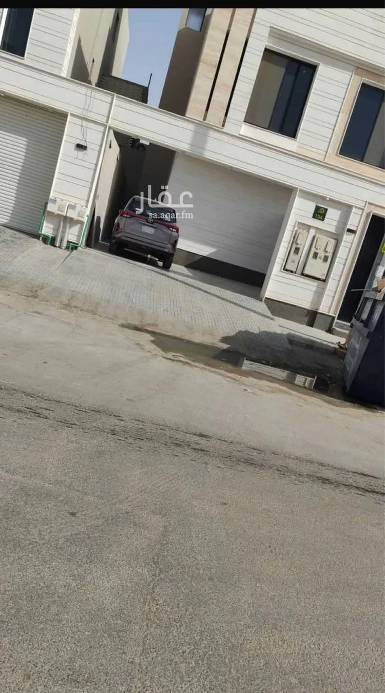 دور للبيع في شارع الشوبك ، حي السعادة ، الرياض ، منطقة الرياض صورة 2