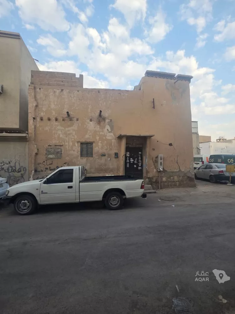 Villa for Sale in Riyadh Skirinah