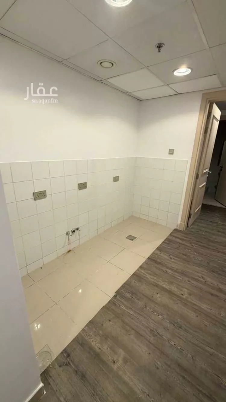 شقة للإيجار في شارع الكورنيش, حي الشاطئ, مدينة جدة, منطقة مكة المكرمة 10