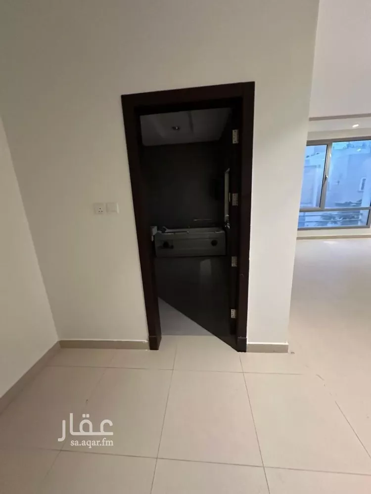 فيلا للبيع في شارع شهيد الدين ثم الوطن رامي محمد سعيد الش, حي العارض, مدينة الرياض, منطقة الرياض صورة 5