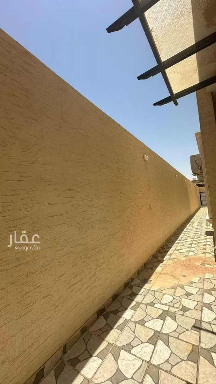فيلا للبيع في شارع عمر البقاعي, حي المهدية, مدينة الرياض, منطقة الرياض صورة 3