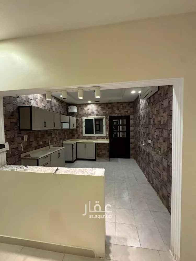Floor for Rent in Riyadh Al Yasmin صورة 3