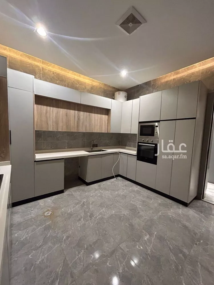 دور للإيجار في شارع شعيراء, حي عكاظ, مدينة الرياض, منطقة الرياض صورة 2