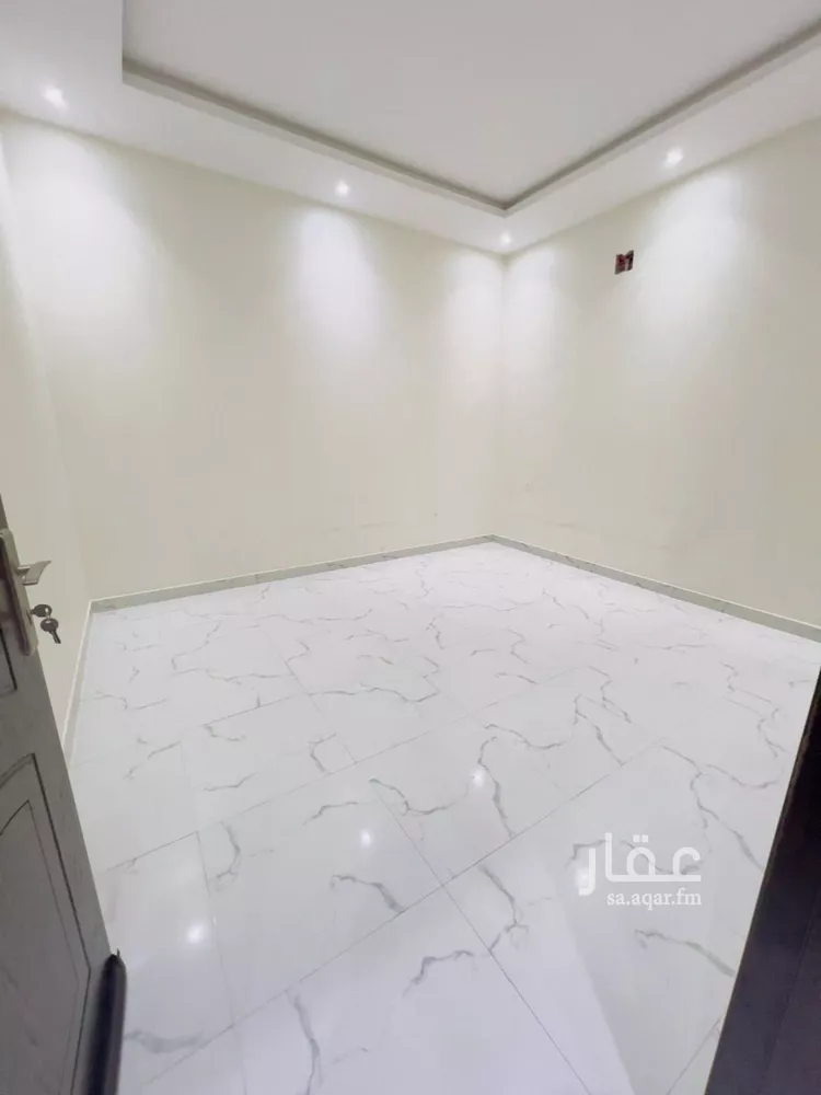 Floor for Rent in Riyadh Okaz