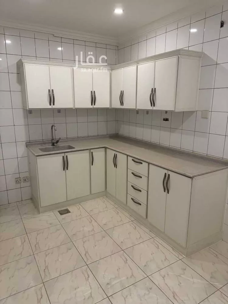 عمارة للإيجار في شارع طريق الخليج, حي الشاطئ الشرقي, مدينة الدمام, المنطقة الشرقية صورة 2