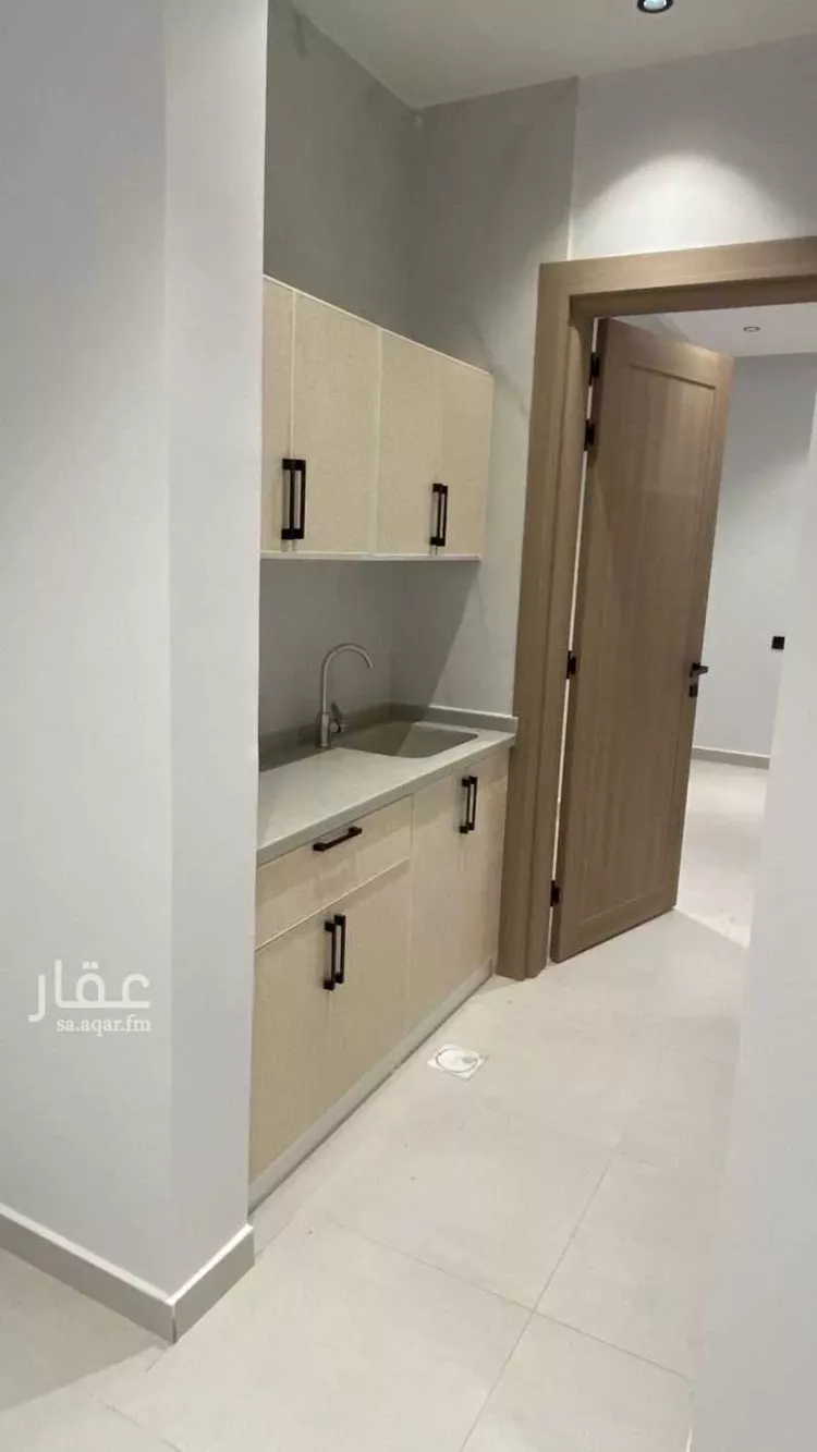 عمارة للإيجار في شارع عبدالله ابن الارقم, حي العروبة, مدينة الدمام, المنطقة الشرقية صورة 3