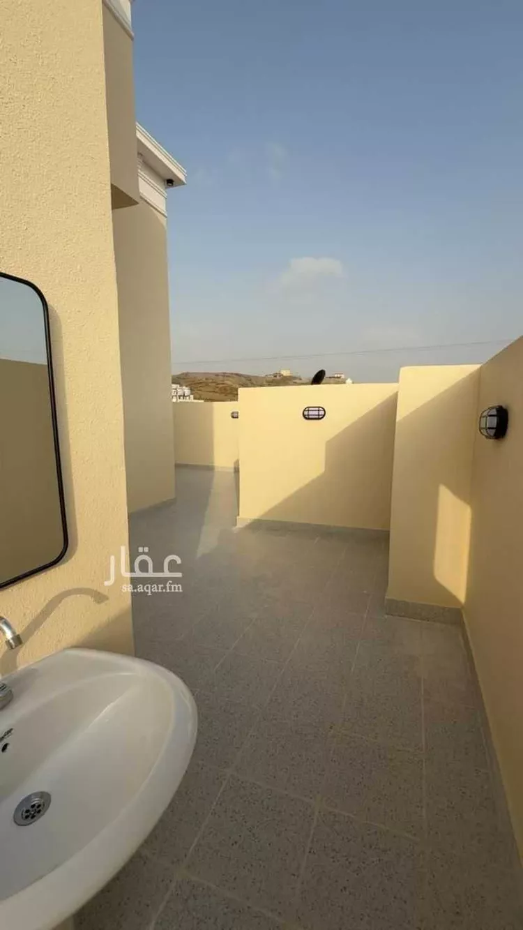 فيلا للبيع في حي مربه, مدينة مندرمربة, منطقة عسير صورة 2