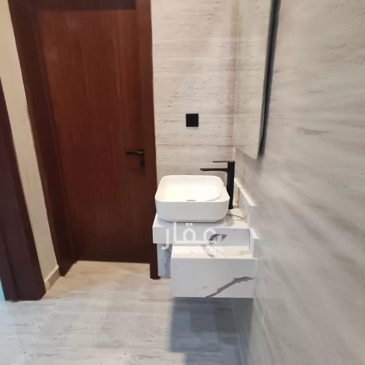 دور للبيع في شارع الواثق, حي طويق, مدينة الرياض, منطقة الرياض صورة 3