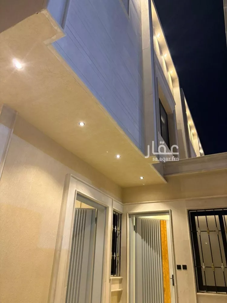 فيلا للبيع في شارع آمنة بنت عمار, حي العريجاء الغربي, مدينة الرياض, منطقة الرياض صورة 3