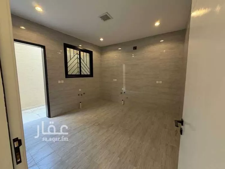 فيلا للبيع في شارع عبدالمنعم الشافعي, حي الزهرة, مدينة الرياض, منطقة الرياض صورة 3