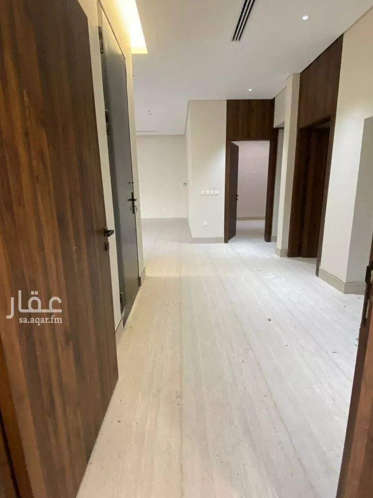 فيلا للبيع في شارع عبدالله النحوي, حي المهدية, مدينة الرياض, منطقة الرياض صورة 3