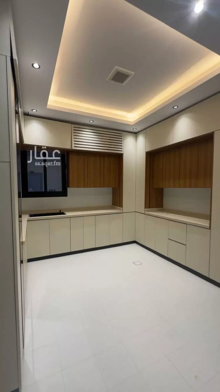 فيلا للبيع في شارع إسحاق أبي سليمان الدهلوي, حي الخير, مدينة الرياض, منطقة الرياض صورة 2