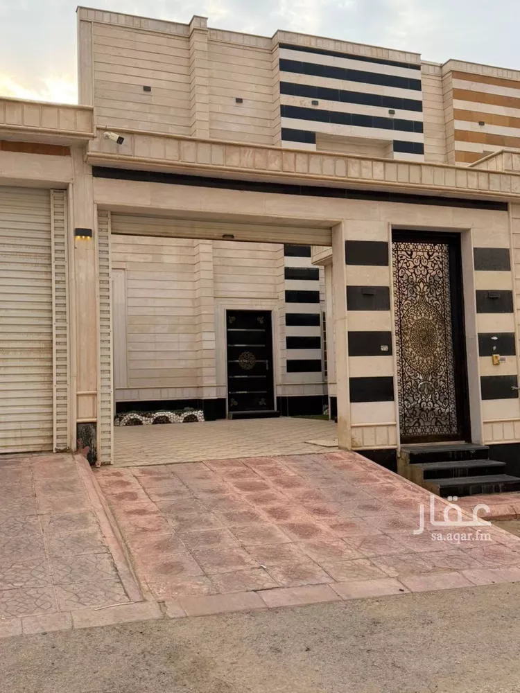 Villa for Sale in Riyadh Tuwaiq 1 صورة