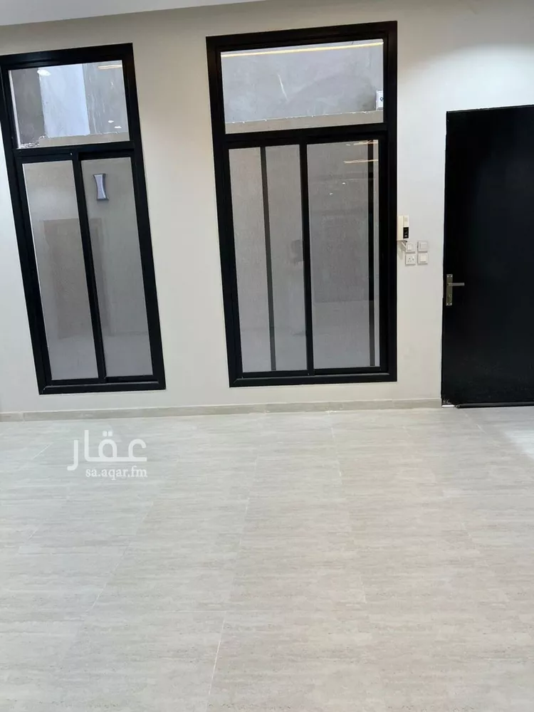 فيلا للبيع في شارع احمد بن سعد الاصبهاني, حي الرمال, مدينة الرياض, منطقة الرياض صورة 3