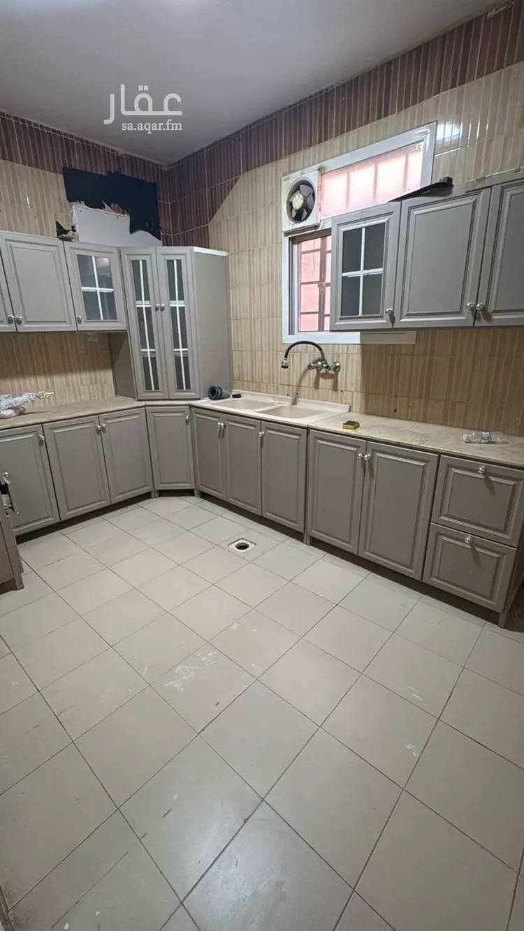 شقة للإيجار في شارع حسين بن صديق دحلان, حي عكاظ, مدينة الرياض, منطقة الرياض