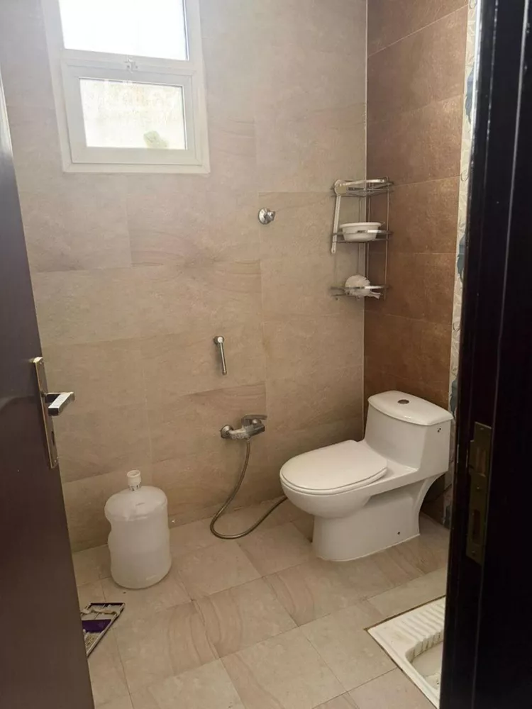 شقة للإيجار في شارع عبدالرحمن بن قاسم, حي عكاظ, مدينة الرياض, منطقة الرياض صورة 5