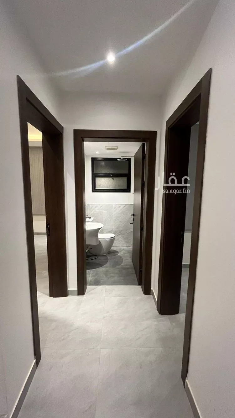 فيلا للبيع في شارع احمد بن نصر الخفاف, حي العارض, مدينة الرياض, منطقة الرياض صورة 4