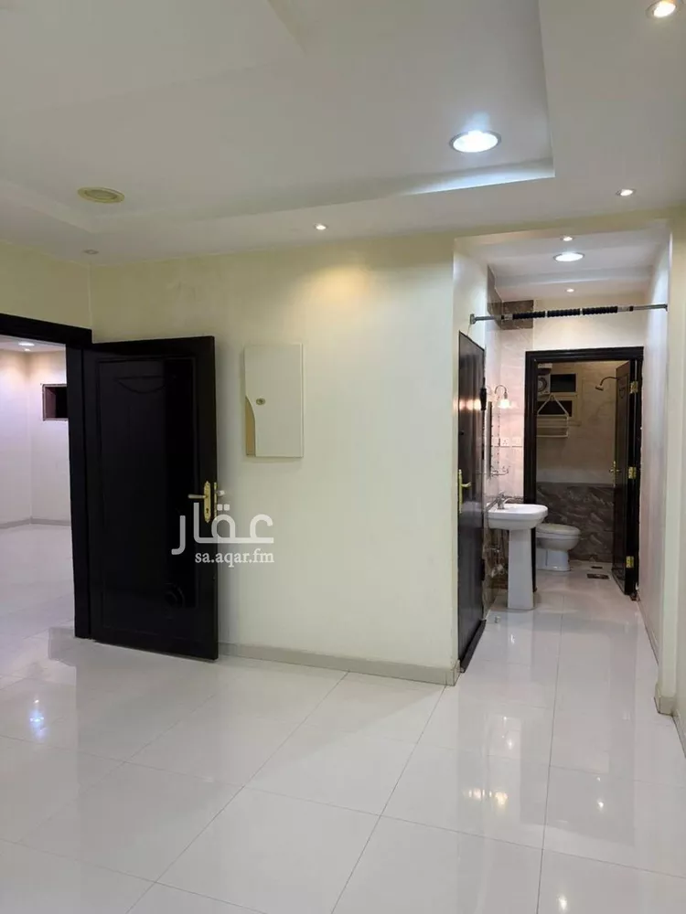 شقة للإيجار في شارع الحافظ السمعاني, حي عكاظ, مدينة الرياض, منطقة الرياض صورة 4
