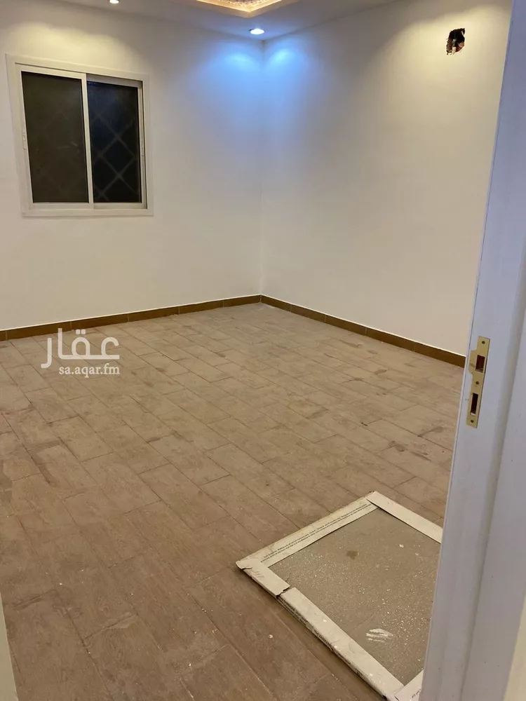 فيلا للإيجار في شارع رفاعة بن عرادة, حي عكاظ, مدينة الرياض, منطقة الرياض صورة 3