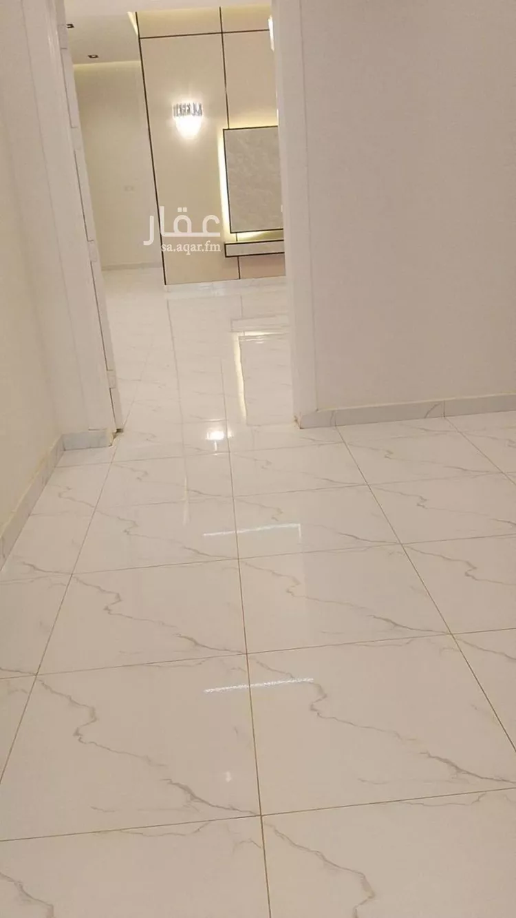 Floor for Rent in Riyadh Al Janadriyah صورة 2