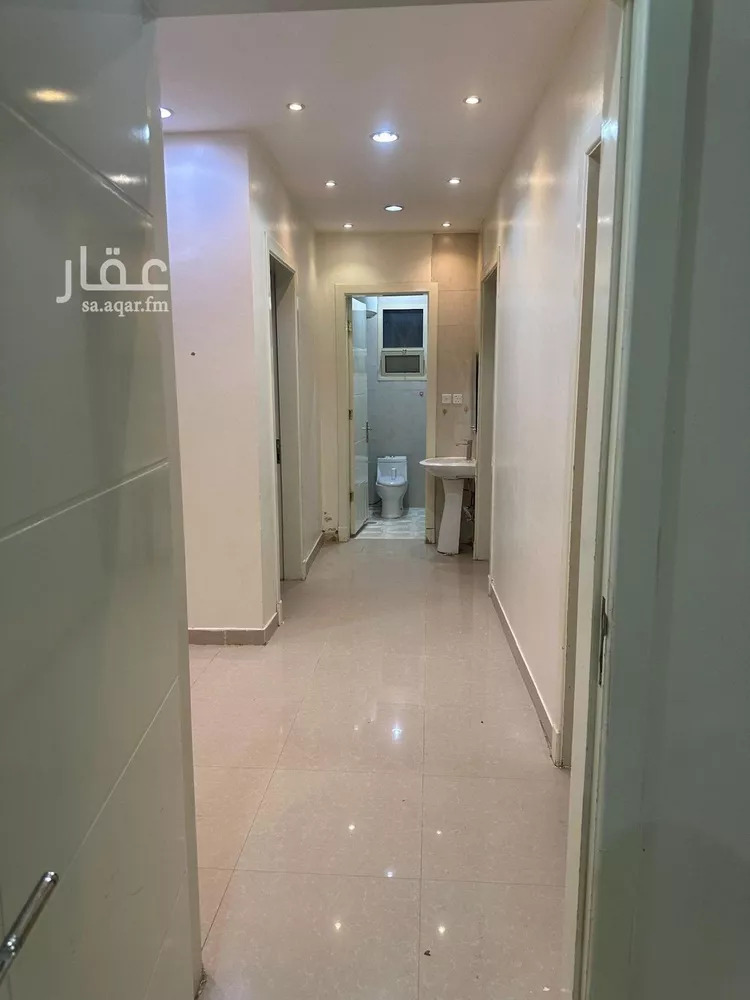 شقة للإيجار في شارع أبي عبيدة النابلسي, حي عكاظ, مدينة الرياض, منطقة الرياض صورة 5
