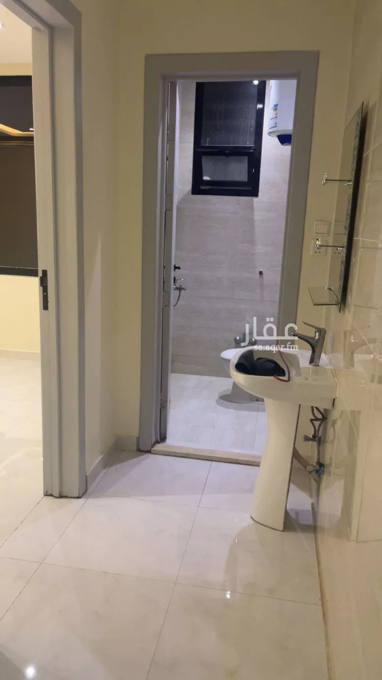 شقة للإيجار في شارع إسماعيل بن أبي الغنائم, حي المهدية, مدينة الرياض, منطقة الرياض صورة 5