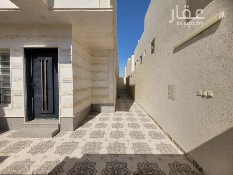فيلا للبيع في شارع المنذر بن سعيد, حي بدر, مدينة الرياض, منطقة الرياض صورة 2
