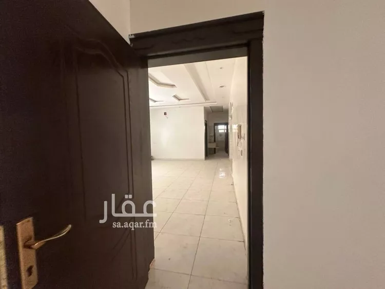 فيلا للإيجار في شارع رفاعة بن عرادة, حي عكاظ, مدينة الرياض, منطقة الرياض صورة 5