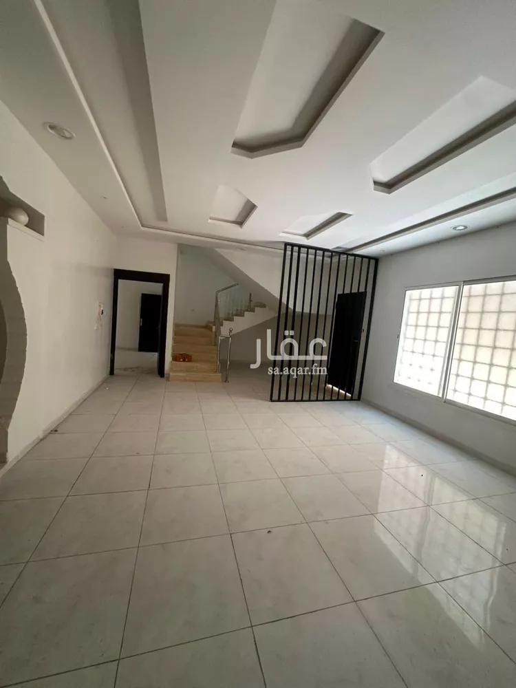فيلا للإيجار في شارع رفاعة بن عرادة, حي عكاظ, مدينة الرياض, منطقة الرياض