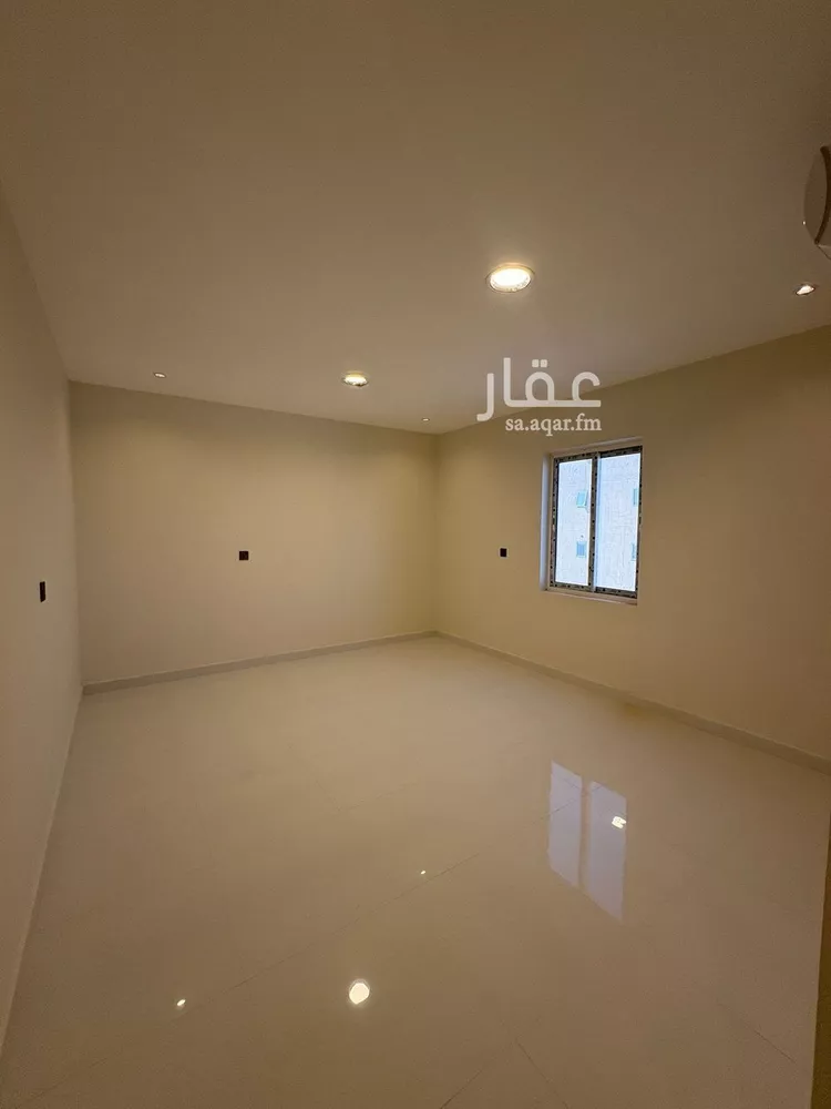 شقة للإيجار في شارع ام المؤمنين زينب بنت خزيمة, حي السلام الأول, مدينة الاحساء, المنطقة الشرقية