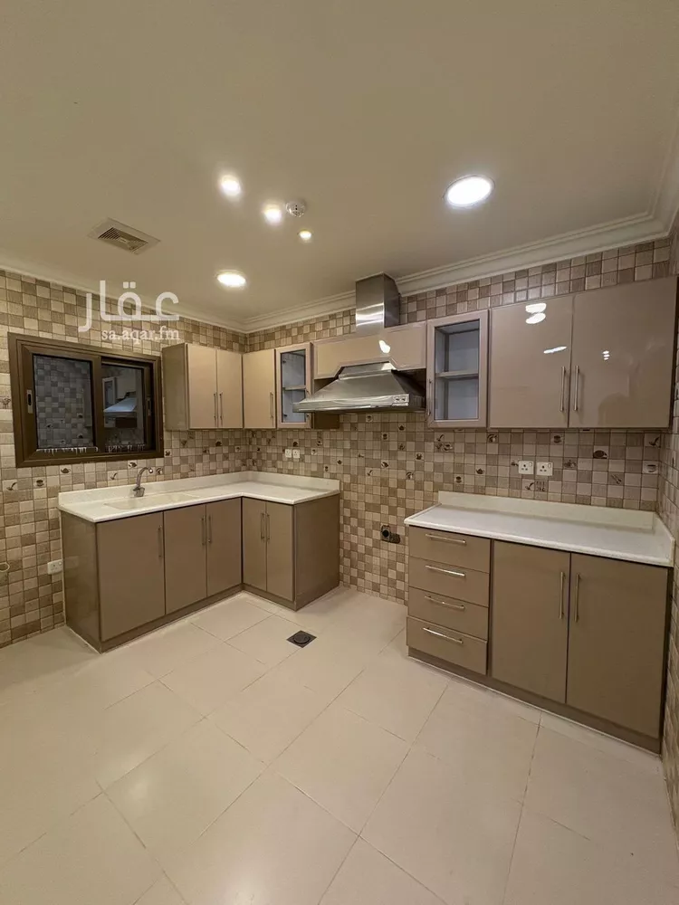 شقة للإيجار في شارع الملك عبدالله بن عبدالعزيز, حي عين نجم, مدينة الاحساء, المنطقة الشرقية صورة 2