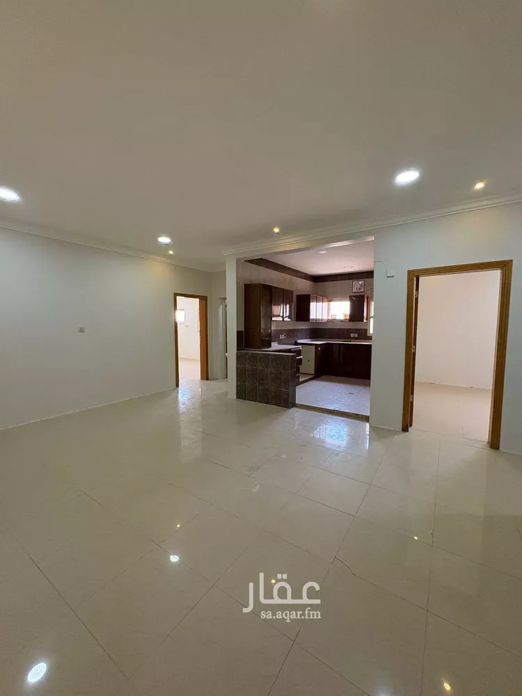 شقة للإيجار في شارع ام المؤمنين زينب بنت خزيمة, حي الحزام الذهبي, مدينة الاحساء, المنطقة الشرقية