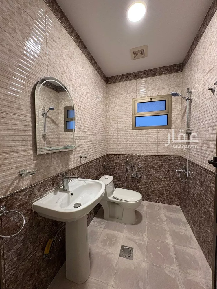 شقة للإيجار في شارع عبيد الله بن ابي يزيد, حي محاسن الأول, مدينة الاحساء, المنطقة الشرقية صورة 2