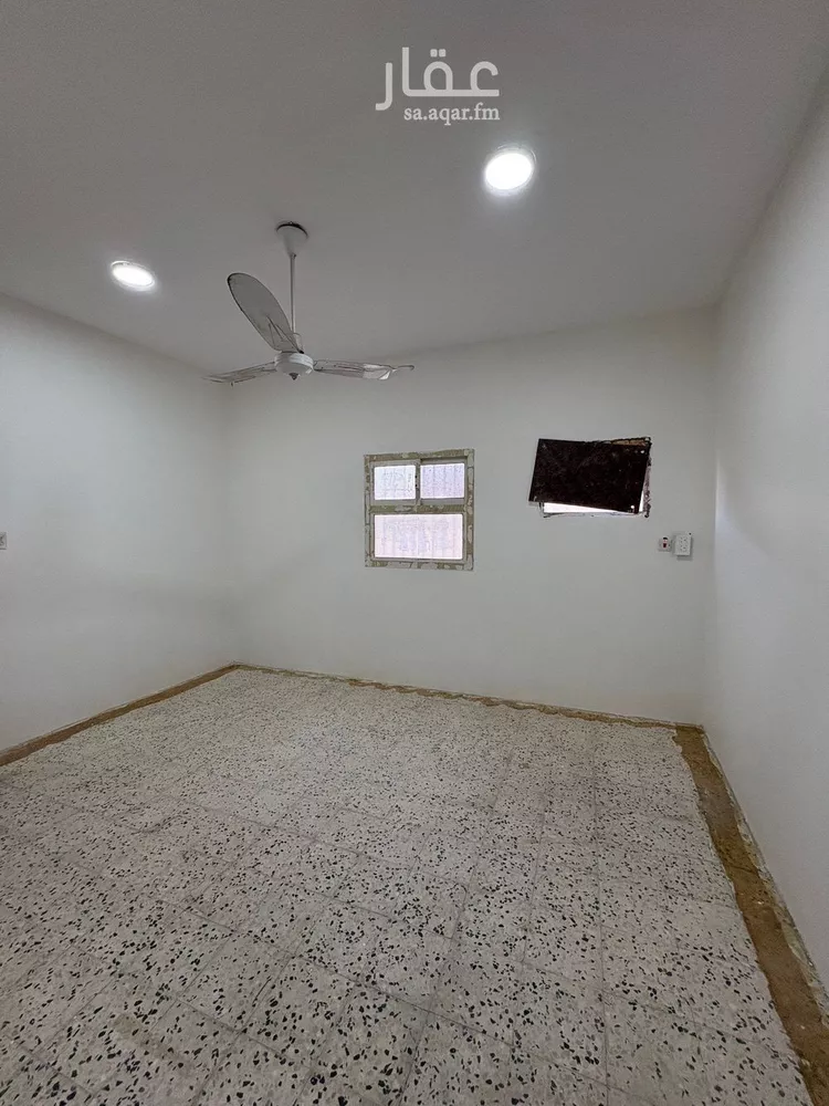 Building for Rent in Al Hofuf Al Mualmin West صورة 4